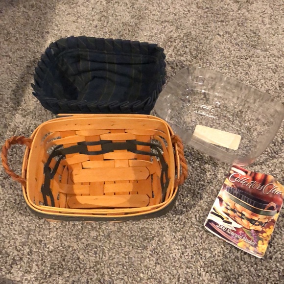 Longaberger 2000 Renewal Basket! - Picture 6 of 6